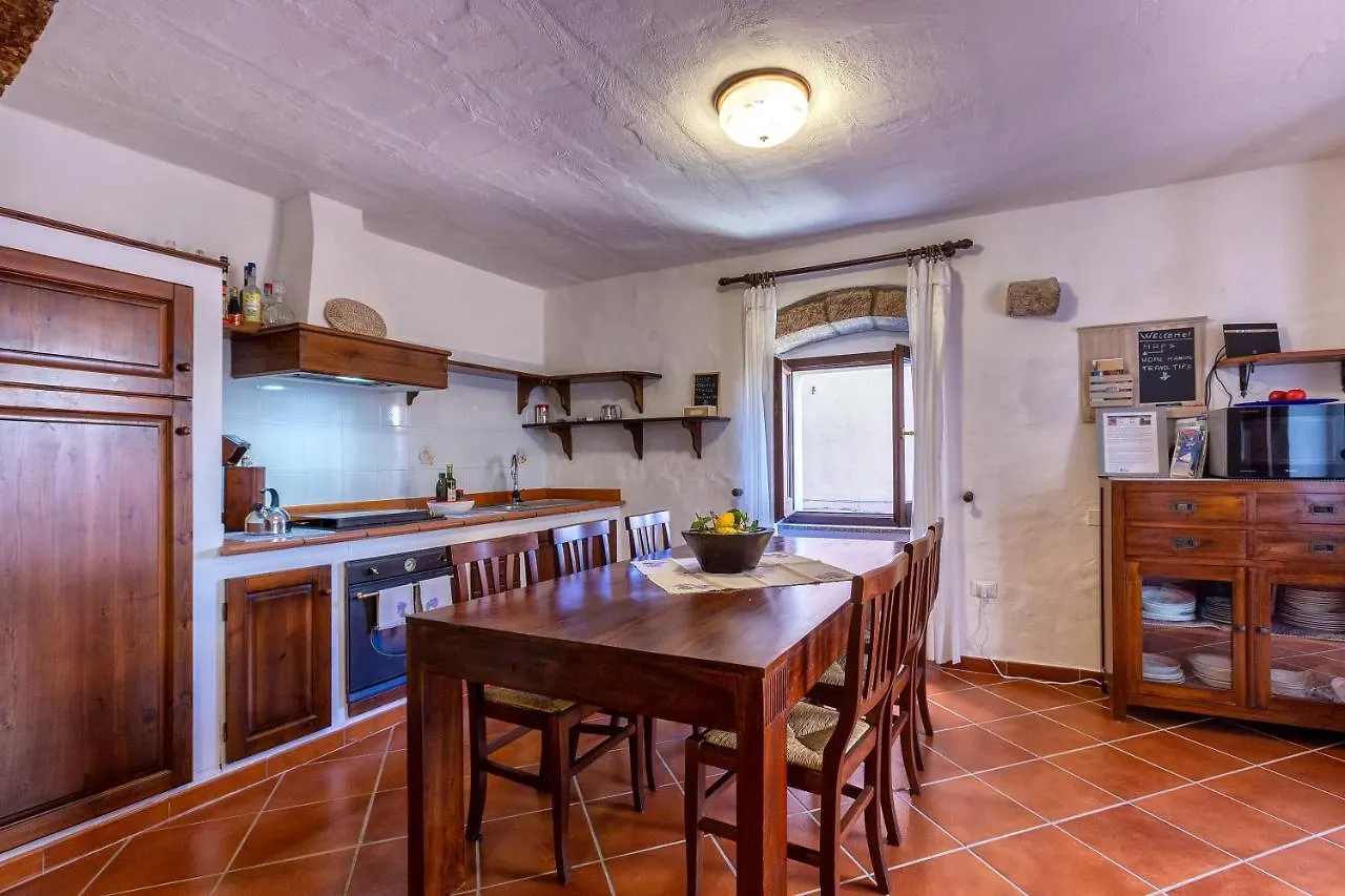 Esclusiva Dimora Storica: Medieval Heart Retreat Castelsardo 0*,  Italy