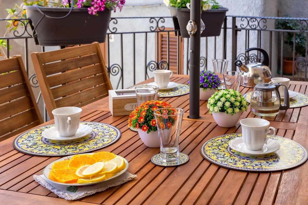 Apartment Esclusiva Dimora Storica: Medieval Heart Retreat Castelsardo Italy